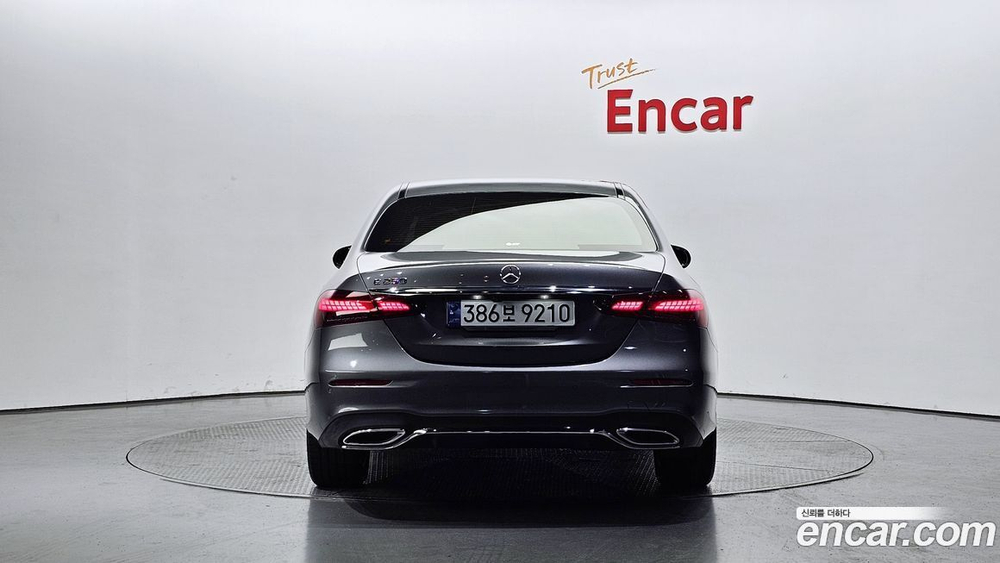Mercedes-Benz E-Class W213 E250 AMG Line (10.2022)