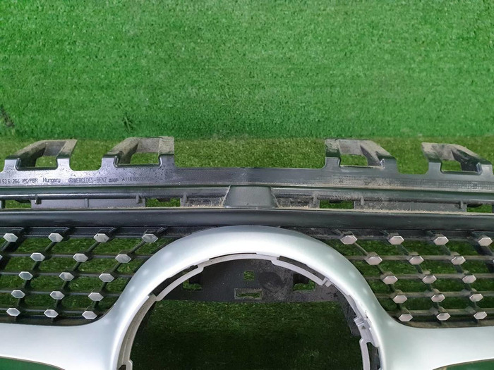 Решетка радиатора Mercedes CLA C118 (2019-2023)