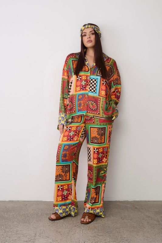 Костюм в пижамном стиле из вискозы, комбинированный принт