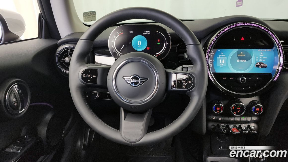 Mini Cooper Classic (12.2023)
