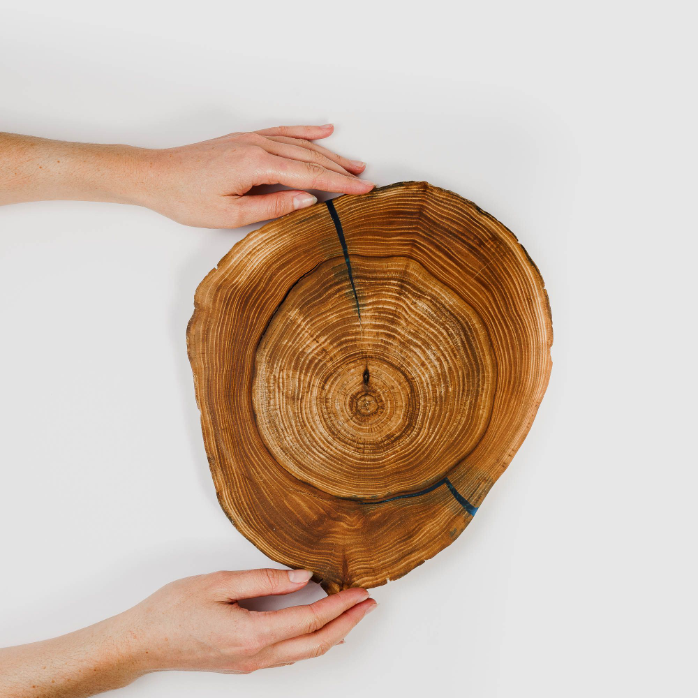 Спил для подачи из Сибирского кедра