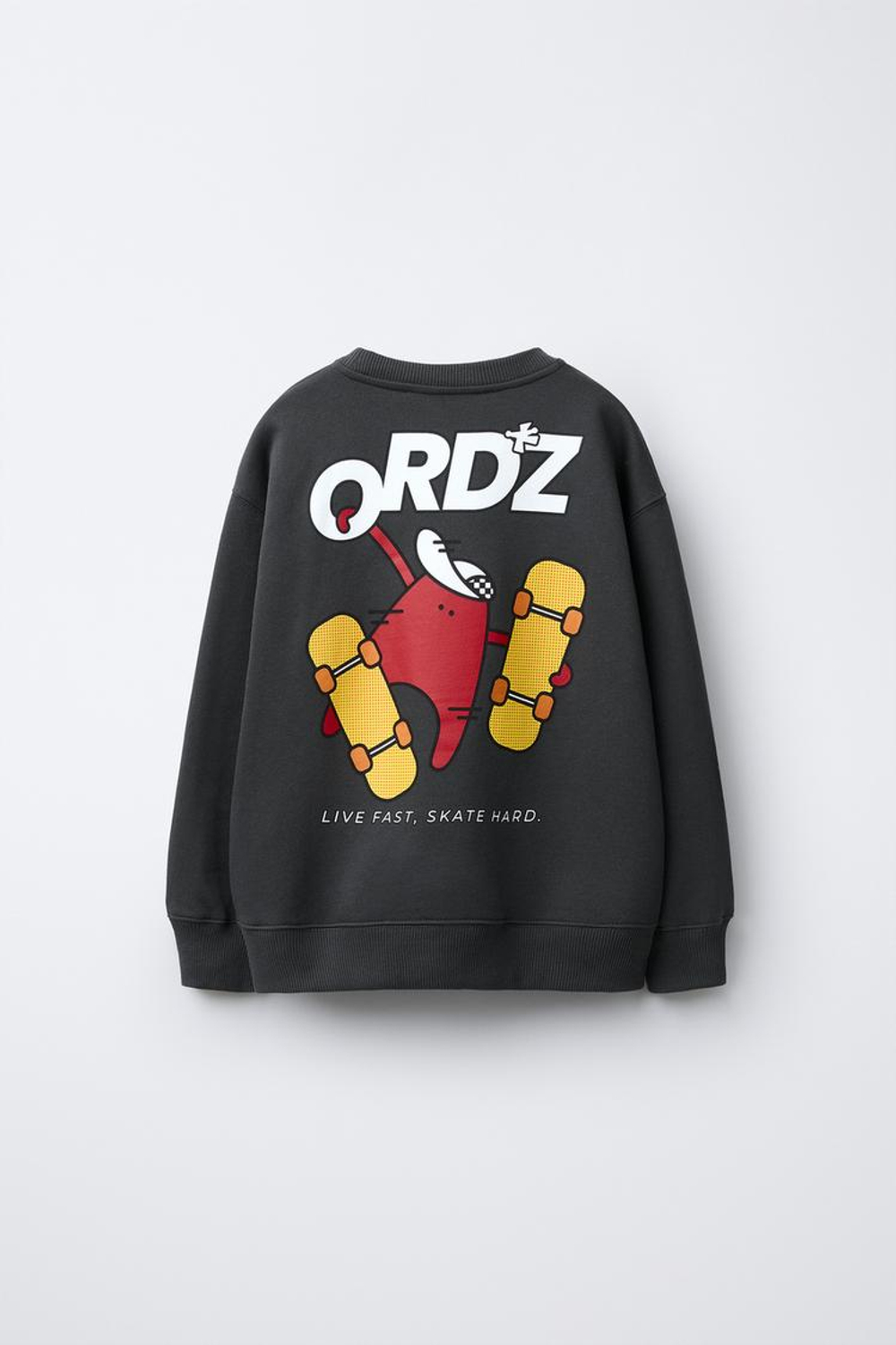 ZARA ТОЛСТОВКА С ПРИНТОМ «СКЕЙТ», ТЕМНЫЙ АНТРАЦИТ