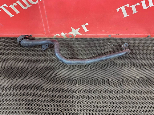 Маслозаливная горловина