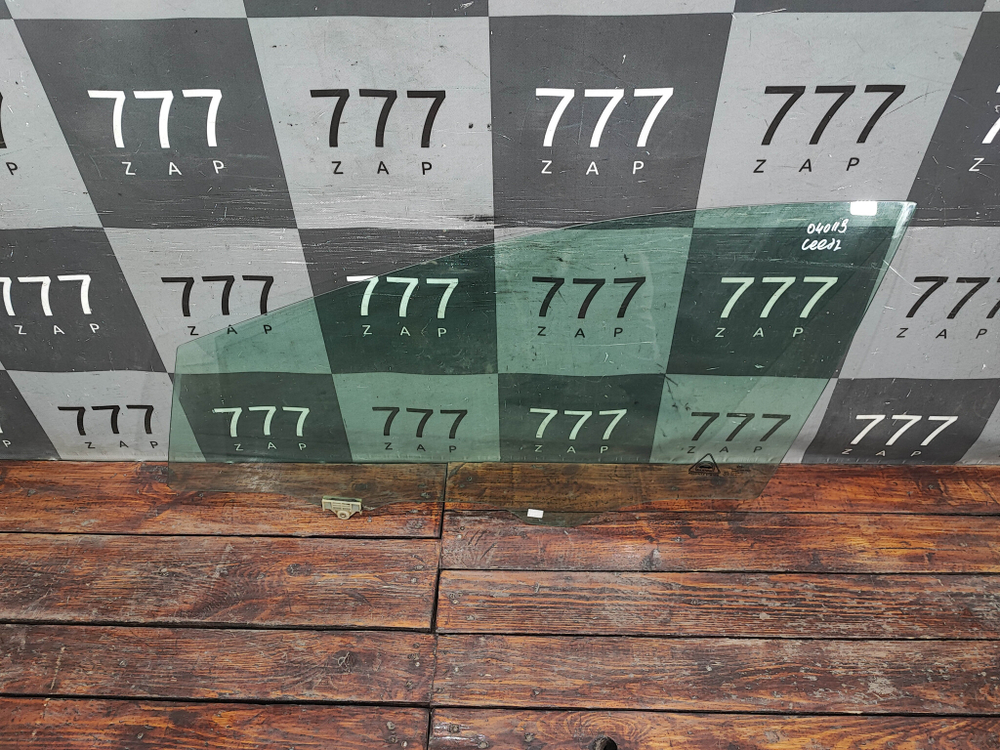 Стекло двери передней левой Kia Ceed 2 (JD) 12-18 Б/У Оригинал 82410A2010