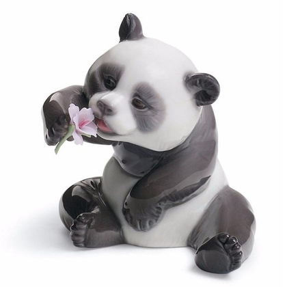 Счастливая панда Lladro