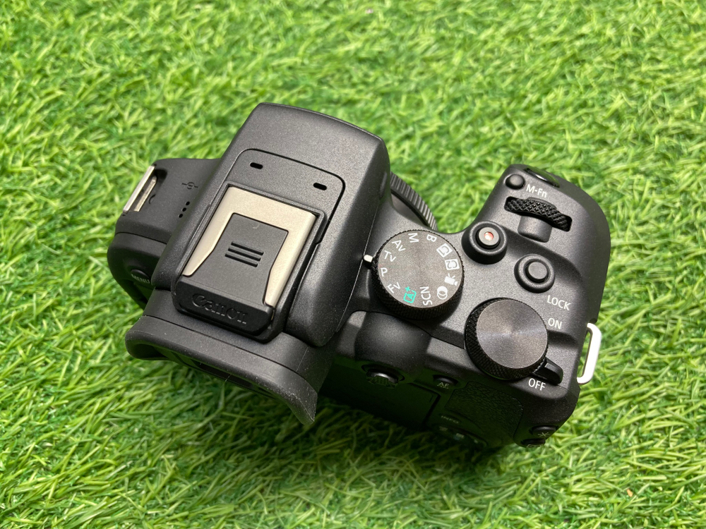 Canon EOS R10 Новый