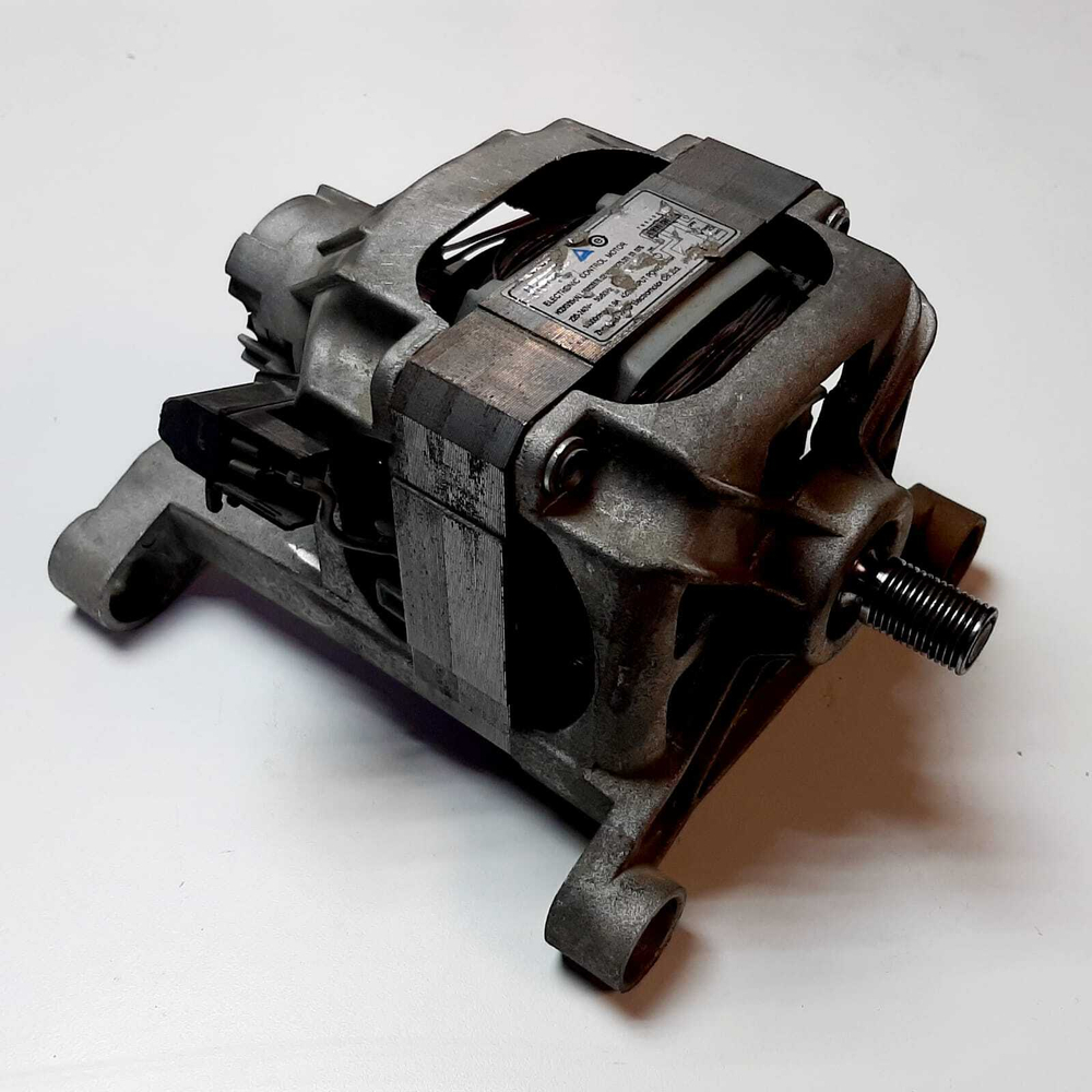 54 Мотор СМА ARISTON INDESIT 16002657601 б/у