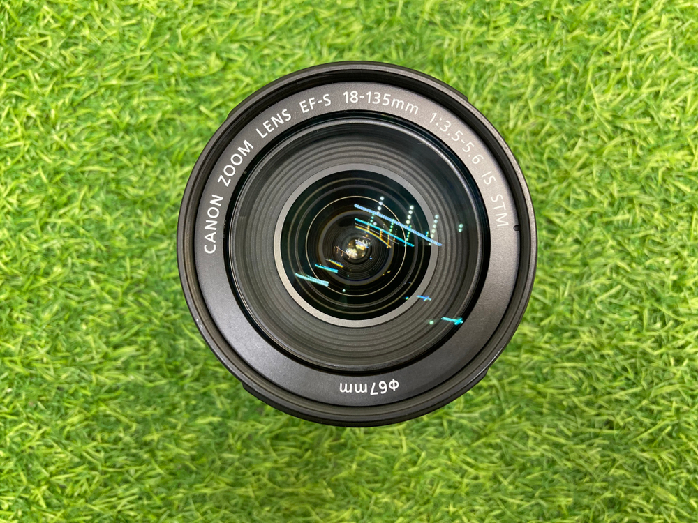 Canon EF-S 18-135mm 3.5-5.6 IS STM