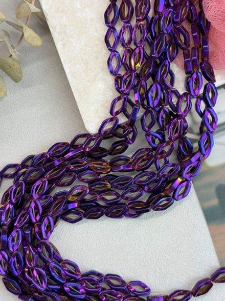 Гематит пурпурный радужный, витой ромб 14*8 мм, нить 40 см