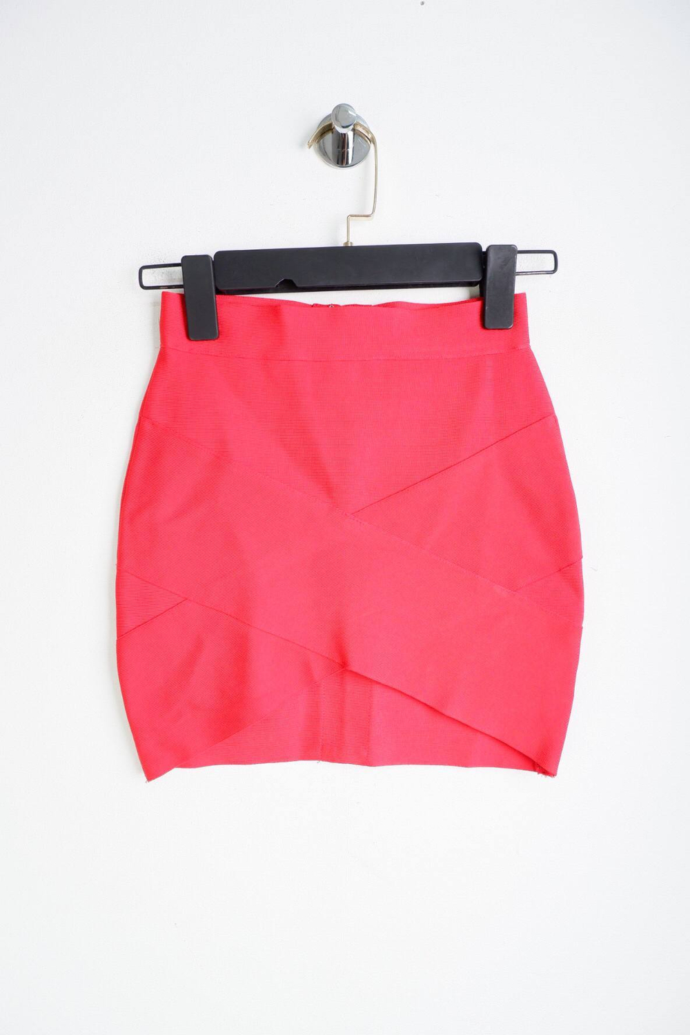 Юбка обтягивающего кроя, маркировка XS, визуально на 42 размер