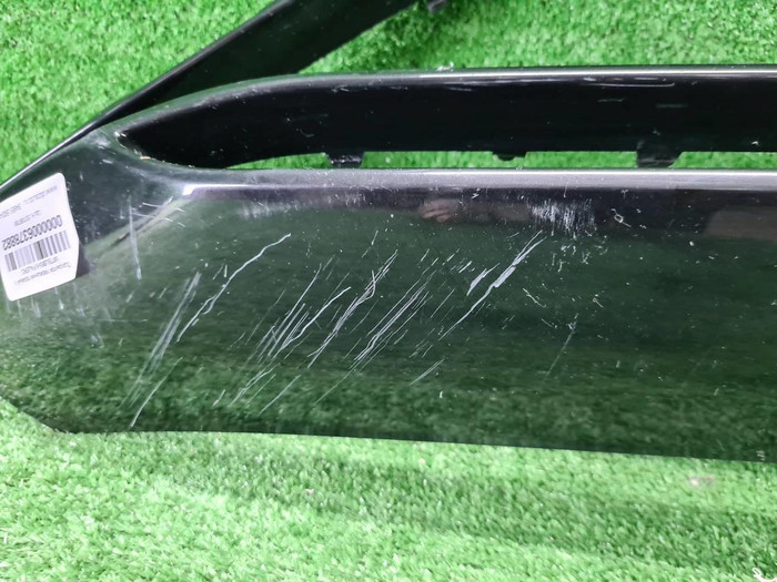 Накладка переднего бампера Genesis GV70 (2020-н.в)