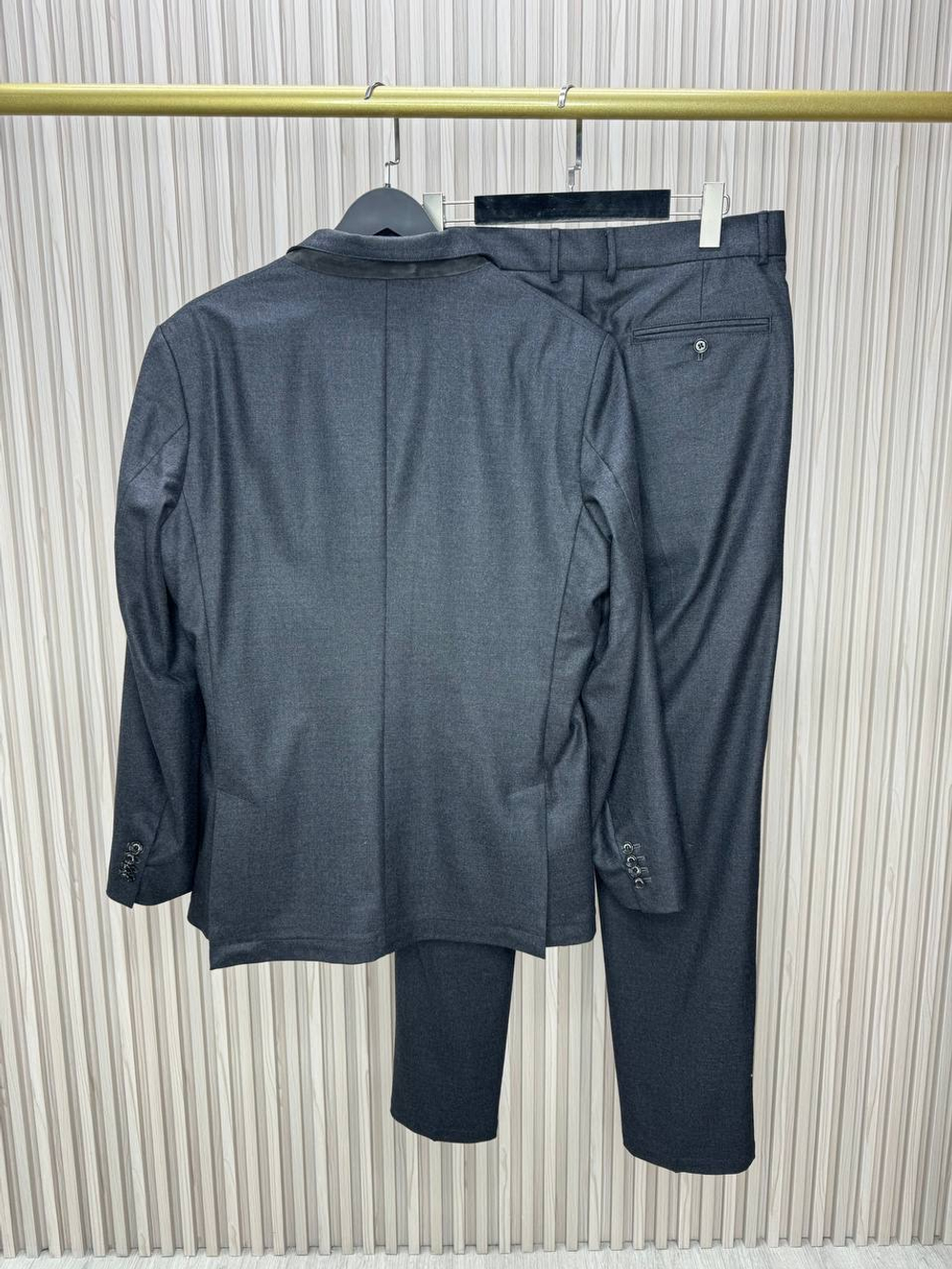 Классический костюм Loro Piana