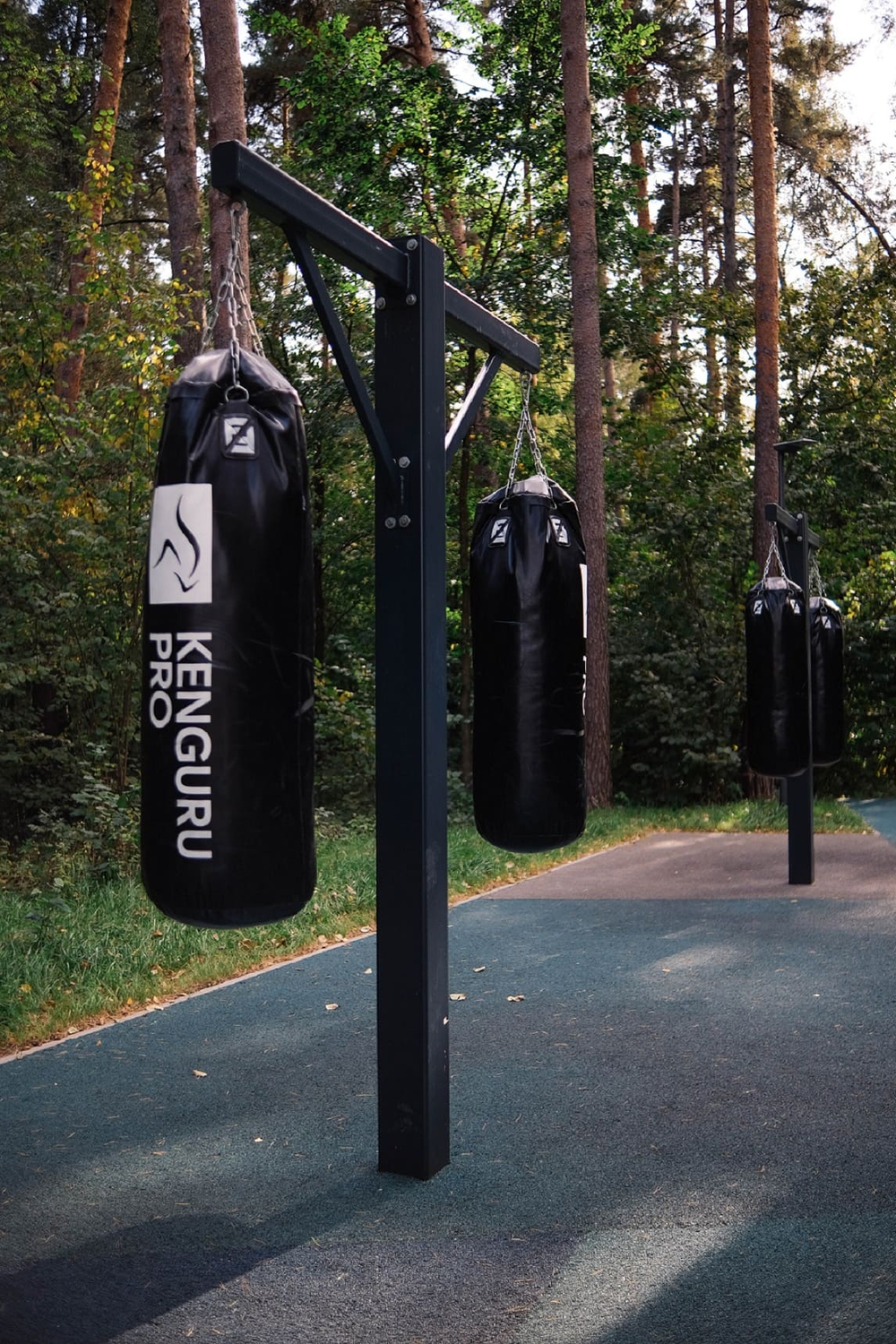 Стойка боксерская (с 1 мешком)