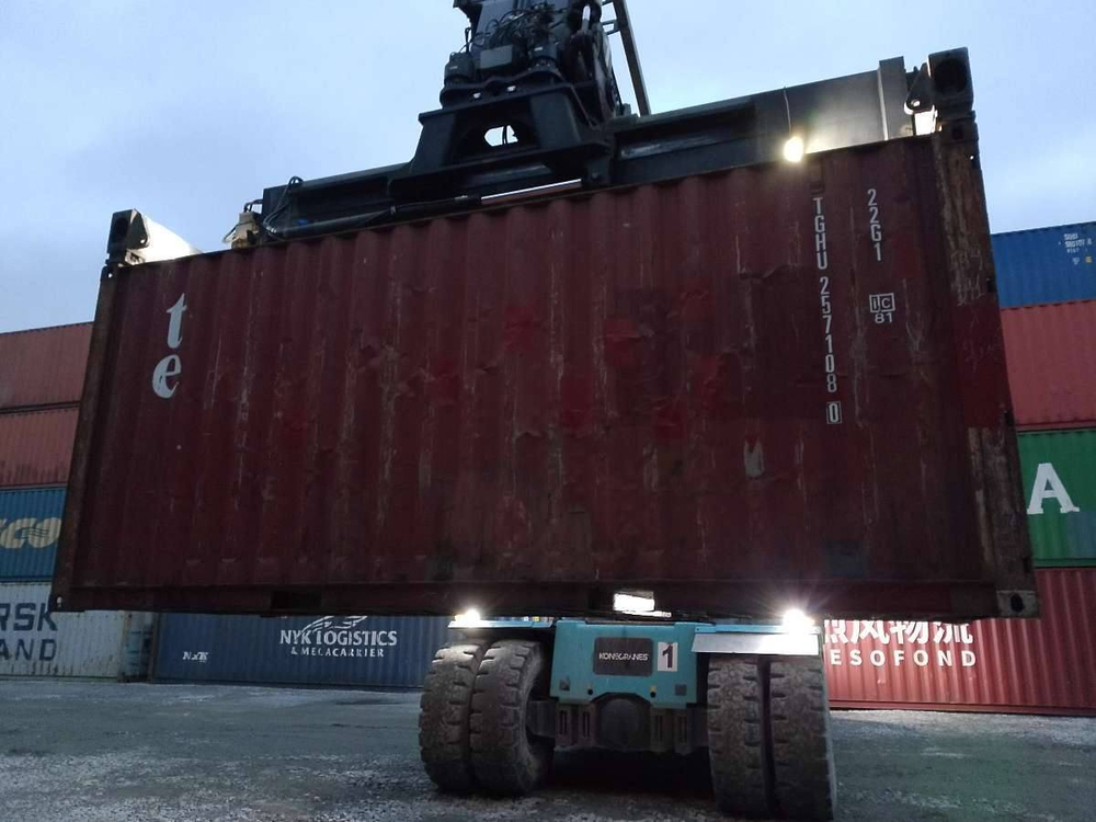 Контейнер 20 футов № TGHU2571080