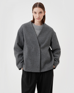 Объёмный жакет из итальянской шерсти