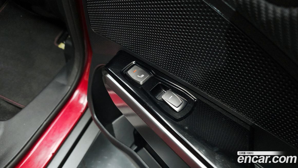 KG Mobility (Ssangyong) Very New Tivoli Бензин 1.5 2WD (04.2020)