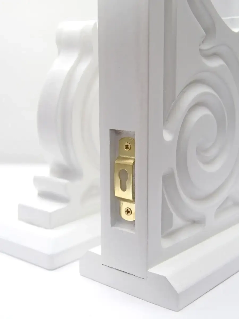 Кронштейн для полки на стену