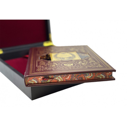 "Книга русского офицера" Книга подарочная в кожаной коробке