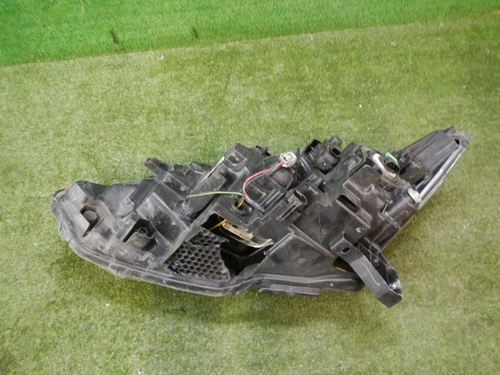 Битая Фара правая Nissan Qashqai J11 (2013-2019) галоген