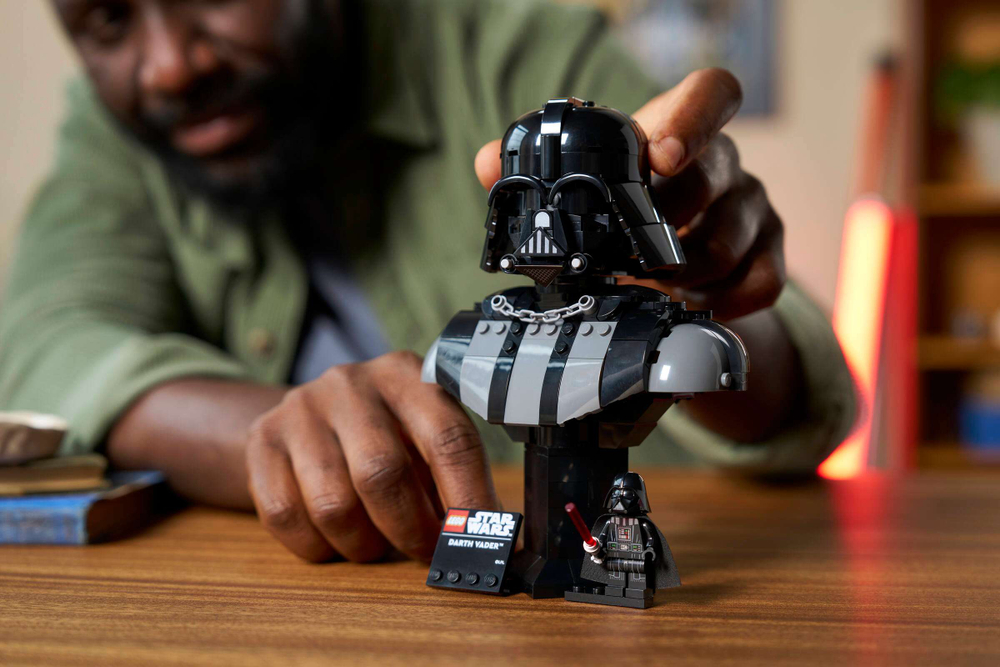 Конструктор LEGO Star Wars 75439 Darth Vader Bust