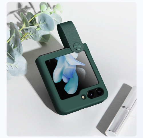 Чехол зеленого цвета (Exuberant Green) с мягким силиконовым покрытием от Nillkin для Samsung Galaxy Z Flip 5, серия Flex Flip