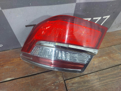 Фонарь задний правый Toyota Camry (XV50) 14-18 Б/У Оригинал 8155133611