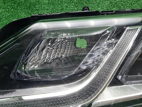 Битая Фара левая Toyota Camry xv70 (2017-н.в.) LED