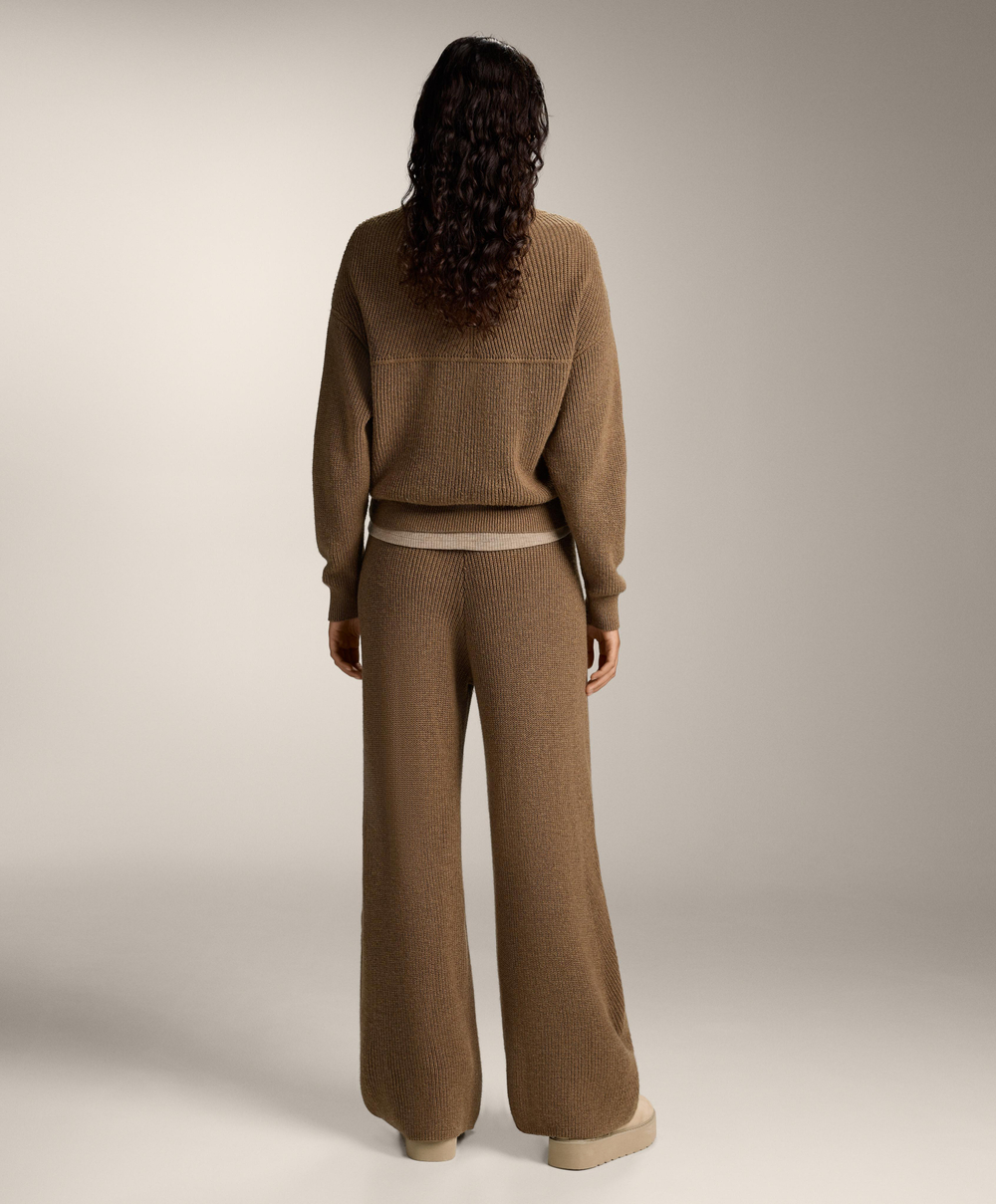 Oysho Вязаная толстовка с отложным воротником, карамельный