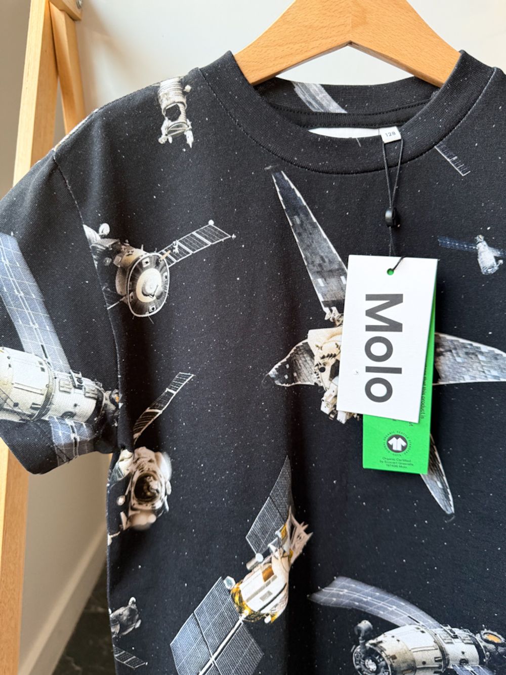 Новая хлопковая футболка Molo, 128