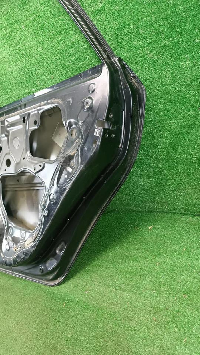 Дверь задняя правая Toyota Auris 2 (2012-2018)