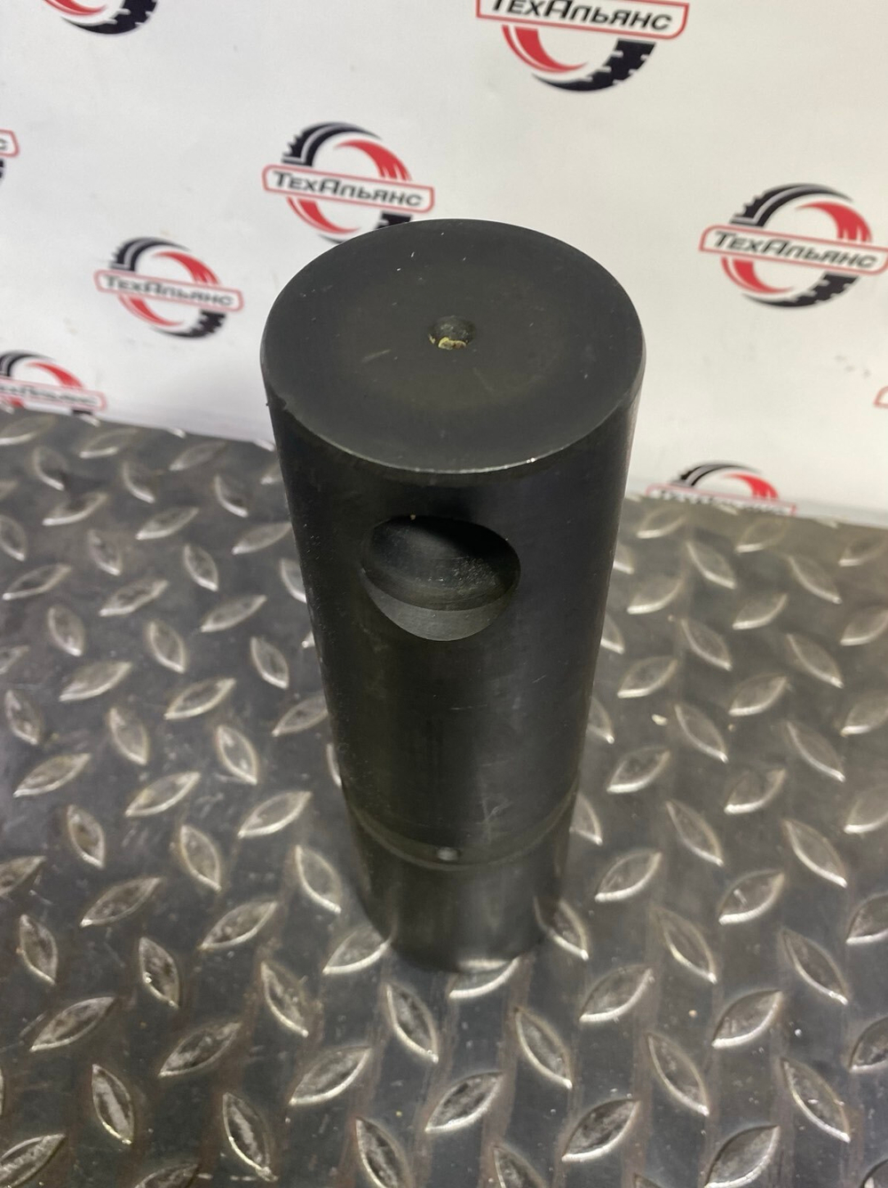 Палец 642208104