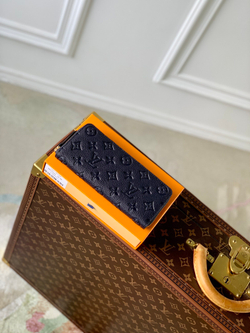 Louis Vuitton Clemence Wallet