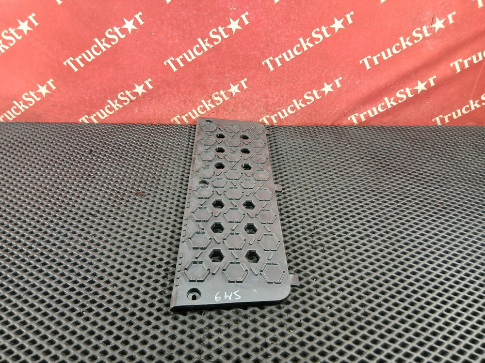 Ступенька верхняя левая/правая 2022г.