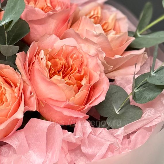 Букет из пионовидных роз