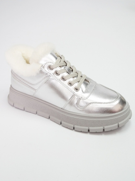 Кроссовки женские зимние