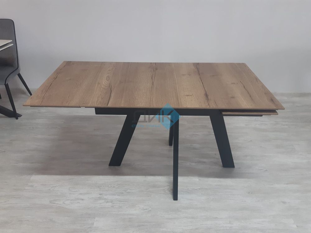 Стол DikLine DM110 опоры чёрные