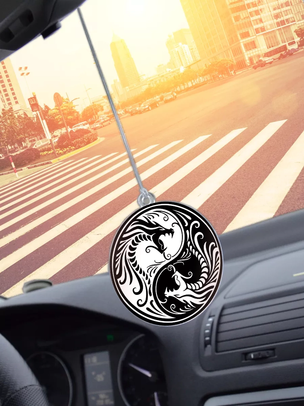 Подвеска в автомобиль - Драконы