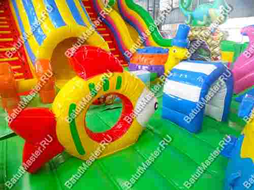 Надувной батут "Хамелеон и динозавры" 17*9*9 м, 2 модуля