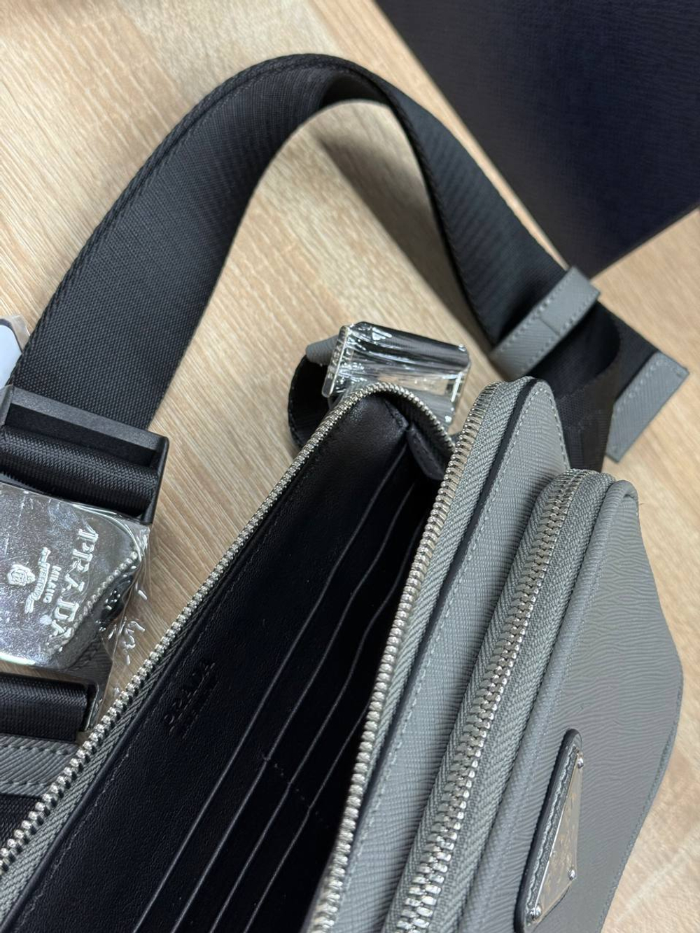 Сумка поясная Prada