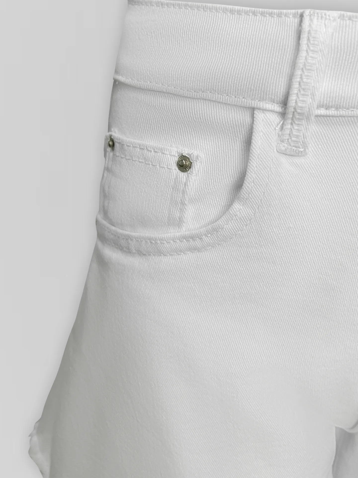 Джинсовые шорты Denim 9301 однотонные с необработанным краем снизу