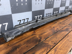 Накладка порога правого Nissan Juke (YF15) 10-19 Б/У Оригинал 768501ka6a