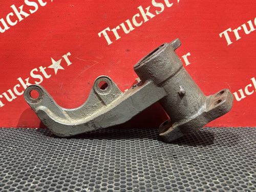 Кронштейн тормозного вала правый