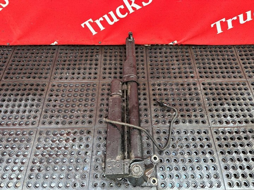 Цилиндр подъема кабины электрический 2020г