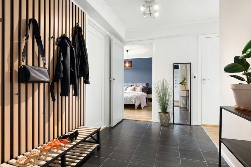 Выберите стол, который станет центром притяжения в интерьере и подчекнет ваш вкус!