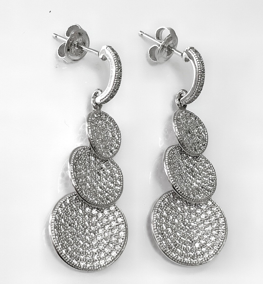 "Эстерелла - серебряные серьги-пуссеты"