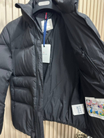 Пуховик Moncler