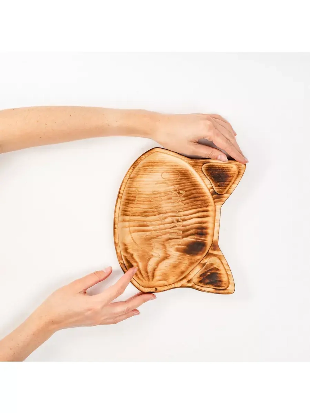 Менажница из Кедра  для подачи  "Жизнь прекрасна"