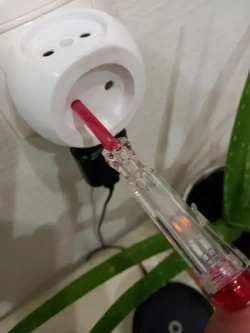 Тройник для розетки "Шар" 1 шт 220В 6А.