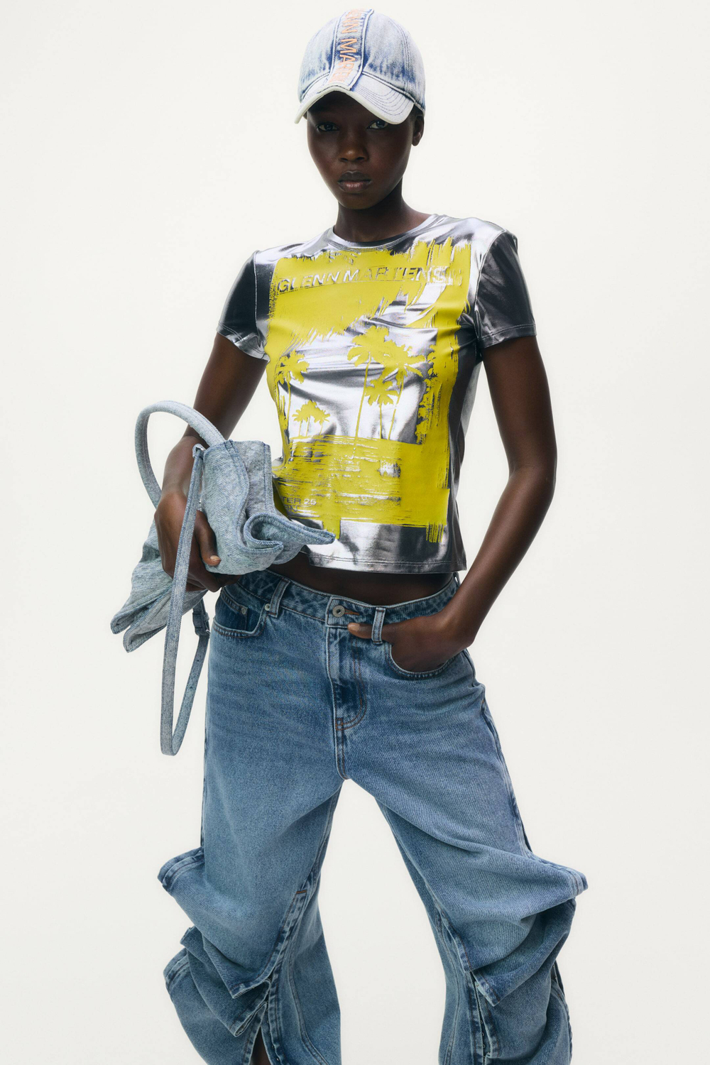 H&M - Glenn Martens Футболка с металлическим принтом, серебристый