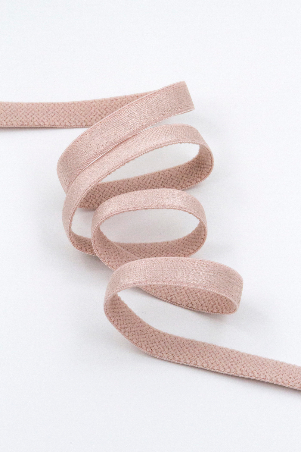 Резинка бретелечная серебристый пион глянцевая ширина 10 мм Lauma (Латвия)